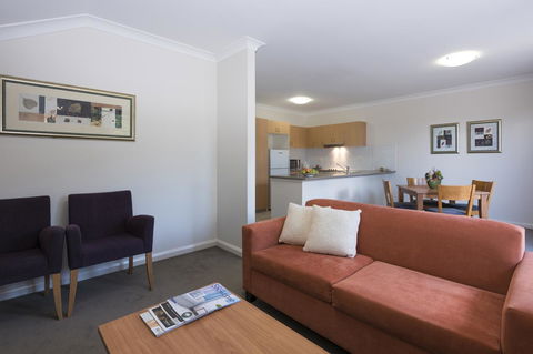 Leisure Inn Spires - Accommodation NSW 7