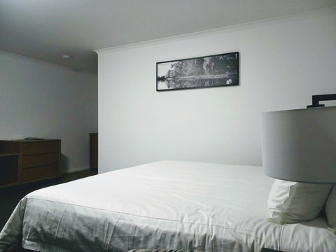 Winning Post Motor Inn - Accommodation NSW 4