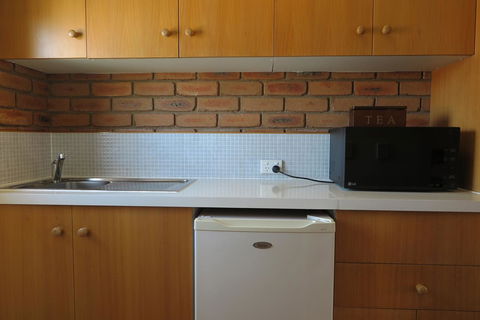 Summerhill Motor Inn - Accommodation NSW 3