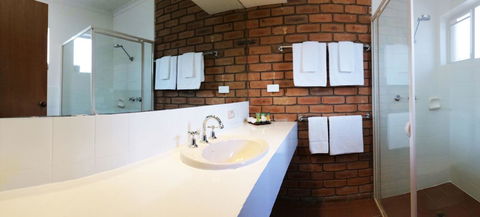 Summerhill Motor Inn - Accommodation NSW 7