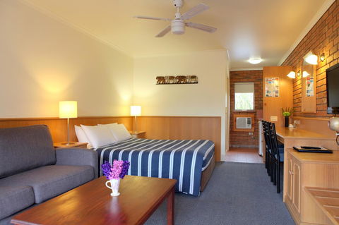 Summerhill Motor Inn - Accommodation NSW 14