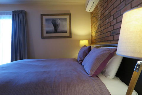 Summerhill Motor Inn - Accommodation NSW 9