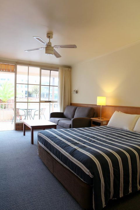 Summerhill Motor Inn - Accommodation NSW 33