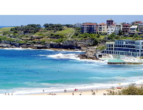 Huge Garden Apartment In The Heart Of Bondi Beach - Accommodation NSW 35