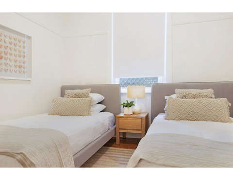 Huge Garden Apartment In The Heart Of Bondi Beach - Accommodation NSW 5