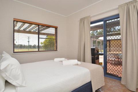 JE Guesthouse, Central To All The Hunter Valley Has To Offer - Accommodation NSW 30