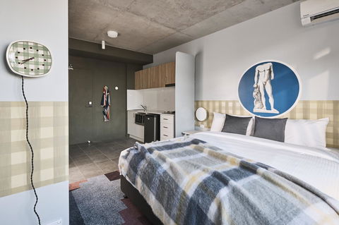 The Collectionist Newtown - Accommodation NSW 34