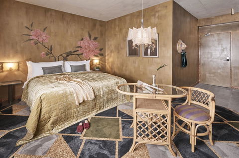 The Collectionist Newtown - Accommodation NSW 1