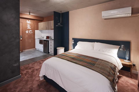 The Collectionist Newtown - Accommodation NSW 25
