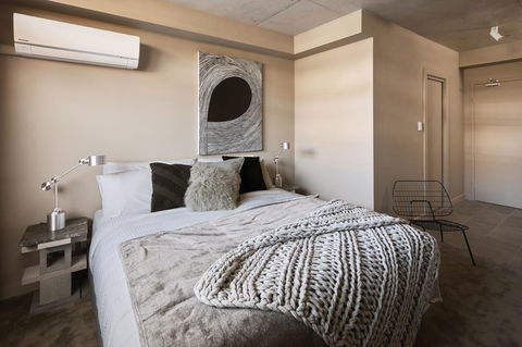 The Collectionist Newtown - Accommodation NSW 13