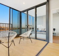 Brand New 3 Bedrooms Apt with Waterfront View - Accommodation NSW