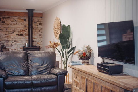 Salthouse Berrara - Accommodation NSW 4