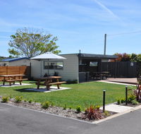 Crestview Tourist Park - Accommodation NSW