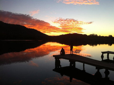 Pelican H2O One & Two Bedroom Apartments - Accommodation NSW 0