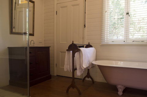 Hillview Heritage Hotel - Accommodation NSW 5