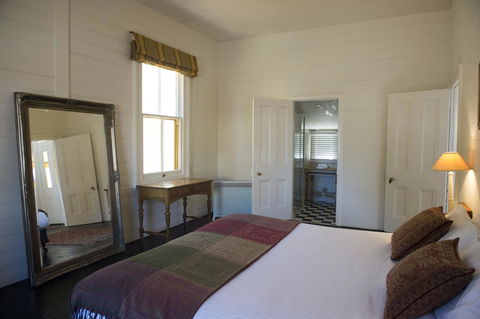 Hillview Heritage Hotel - Accommodation NSW 21