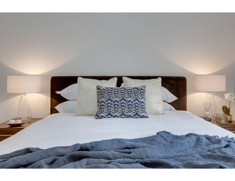 Large, Stylish And Quiet Penthouse Steps From Surf - Accommodation NSW 7