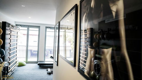 Crown On Darby Newcastle - Accommodation NSW 13