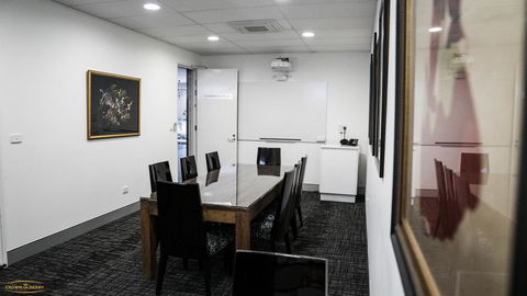 Crown On Darby Newcastle - Accommodation NSW 9