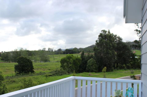 Red Waratah - Accommodation NSW 11