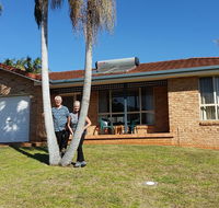 Twin Palms Holiday House at Lighthouse - Accommodation NSW