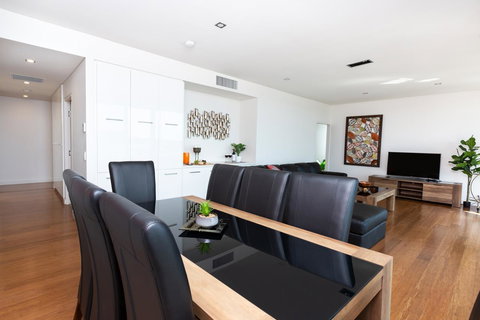 The Penthouse - Accommodation NSW 8