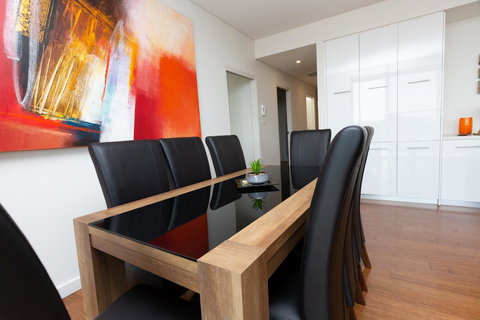 The Penthouse - Accommodation NSW 7