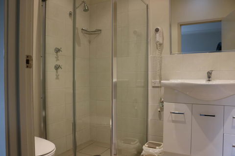 Beaches Apartments Merimbula - Accommodation NSW 18