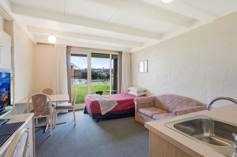 Black Dolphin Resort Motel & Apartments - Accommodation NSW 16