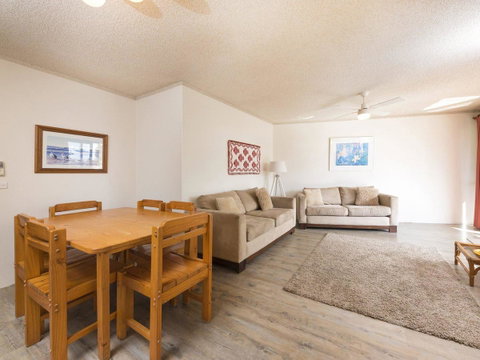 Centrepoint 10 - Accommodation NSW 2