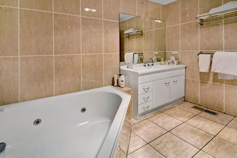 Bundanoon Lodge - Accommodation NSW 43