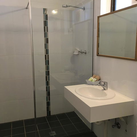 Sky Rider Motor Inn - Accommodation NSW 22