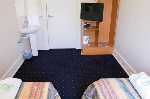Gardners Inn Hotel - Accommodation NSW 18
