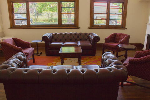 Gardners Inn Hotel - Accommodation NSW 12