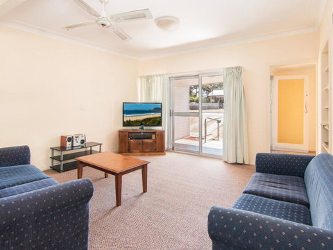 11 Peel Street - Accommodation NSW 6