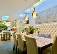 3 Storey Home Close Walk to Fox Studios SCG  City - Accommodation NSW
