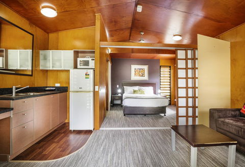Mercure Darwin Airport Resort - Accommodation NSW 3