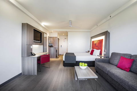 Novotel Darwin CBD - Accommodation NSW 9