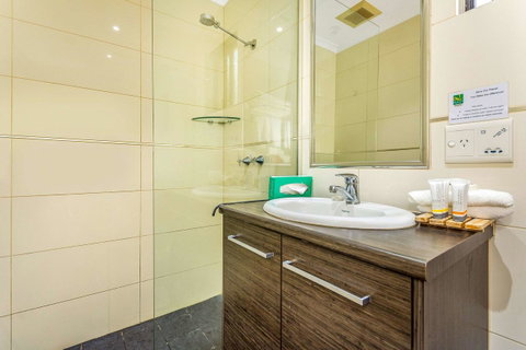 Quality Hotel Darwin Airport - Accommodation NSW 2