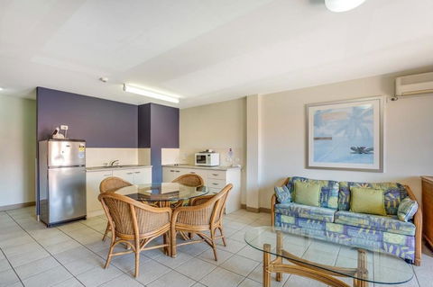 Nelson Bay Breeze - Accommodation NSW 26