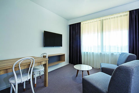 Mantra MacArthur Hotel - Accommodation NSW 14