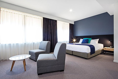 Mantra MacArthur Hotel - Accommodation NSW 15