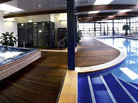 Novotel Canberra - Accommodation NSW 13