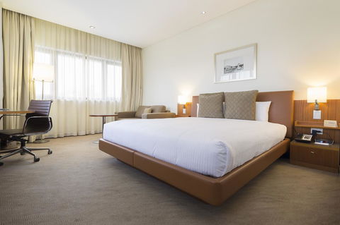 Novotel Canberra - Accommodation NSW 24