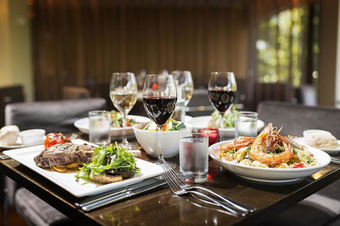 Novotel Canberra - Accommodation NSW 37