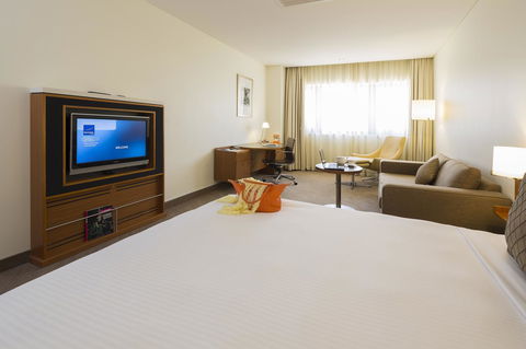 Novotel Canberra - Accommodation NSW 23