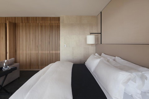 Hotel Realm - Accommodation NSW 18