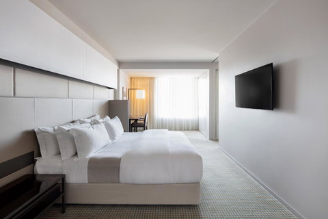 Hotel Realm - Accommodation NSW 9
