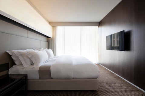 Hotel Realm - Accommodation NSW 15