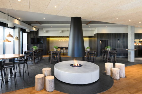 Hotel Realm - Accommodation NSW 3